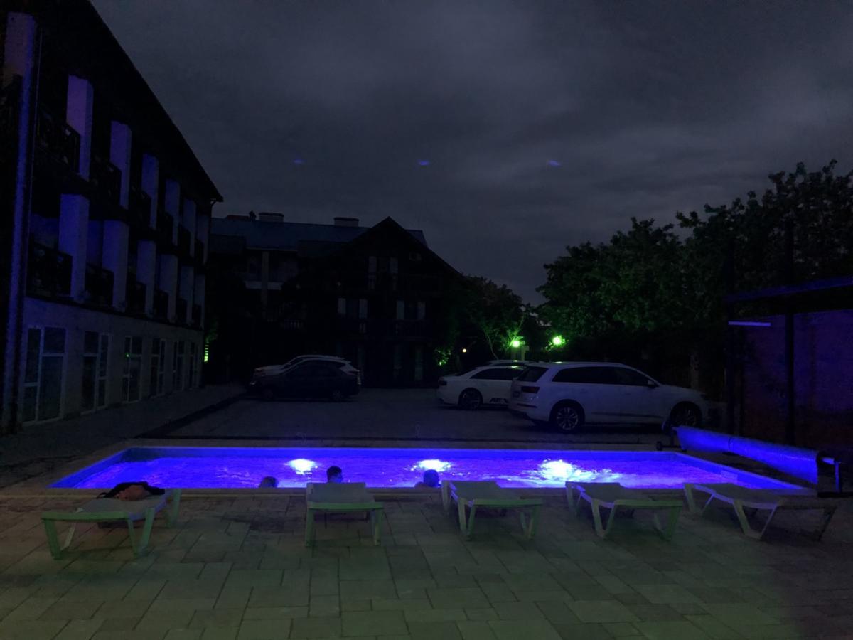 Hotel Веселий Кут Salisnyj Port Exterior foto